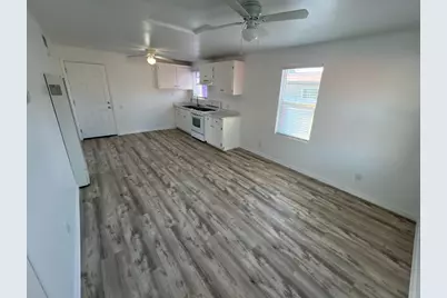 212 F St, Los Banos, CA 93635 - Photo 14