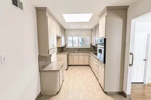 2420 Fordham Dr, Santa Clara, CA 95051 - Photo 6