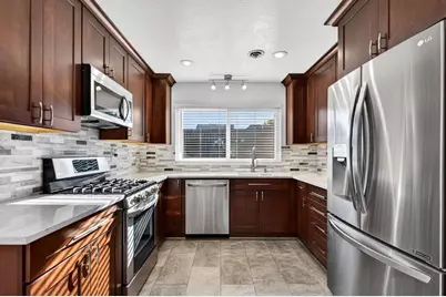 711 Clearview Dr, Hollister, CA 95023 - Photo 6