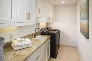 1330 Villa Dr, Los Altos, CA 94024 - Photo 16