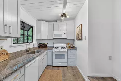 704 Encino Dr, Aptos, CA 95003 - Photo 16