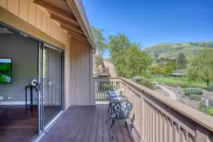 136 Spyglass Hill Rd, San Jose, CA 95127 - Photo 28