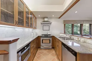 11571 Buena Vista Dr, Los Altos Hills, CA 94022 - Photo 62