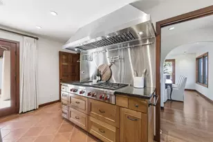 11571 Buena Vista Dr, Los Altos Hills, CA 94022 - Photo 22