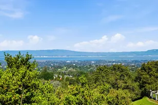11571 Buena Vista Dr, Los Altos Hills, CA 94022 - Photo 40