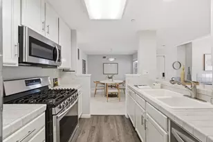 602 Arcadia Ter 305, Sunnyvale, CA 94085 - Photo 12