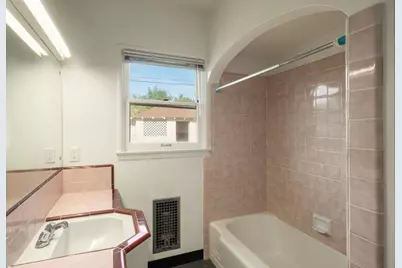 1543 N Thorne Ave, Fresno, CA 93728 - Photo 8