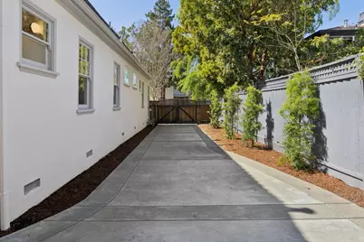 1619 Escobita Ave, Palo Alto, CA 94306 - Photo 34