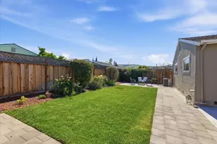 5711 Hillbright Cir, San Jose, CA 95123 - Photo 32