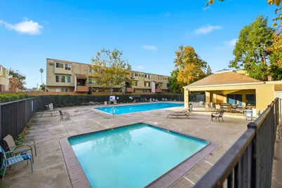 460 Auburn Way 5, San Jose, CA 95129 - Photo 4
