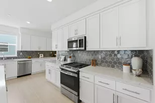 9960 Seawind Wy, Newark, CA 94560 - Photo 14
