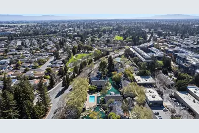 905 W Middlefield Rd 975, Mountain View, CA 94043 - Photo 40