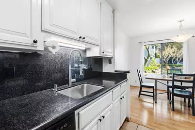 905 W Middlefield Rd 975, Mountain View, CA 94043 - Photo 16