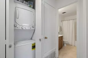 2456 W Bayshore Rd 10, Palo Alto, CA 94303 - Photo 14