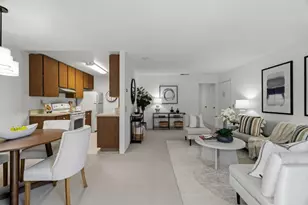 2456 W Bayshore Rd 10, Palo Alto, CA 94303 - Photo 4