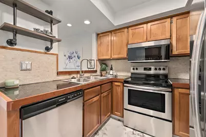 2209 Summereve Ct, San Jose, CA 95122 - Photo 2