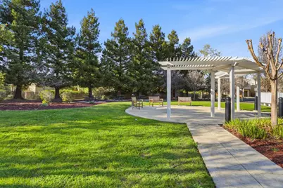 948 Rincon St, Mountain View, CA 94040 - Photo 20