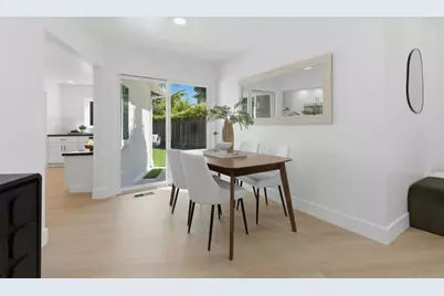 580 Green Manor Ct, Palo Alto, CA 94301 - Photo 8