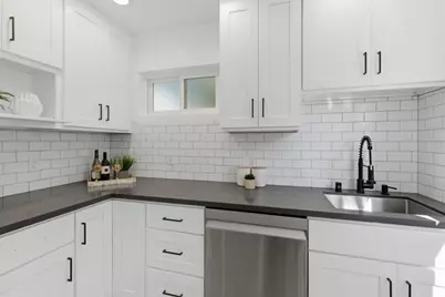 580 Green Manor Ct, Palo Alto, CA 94301 - Photo 16