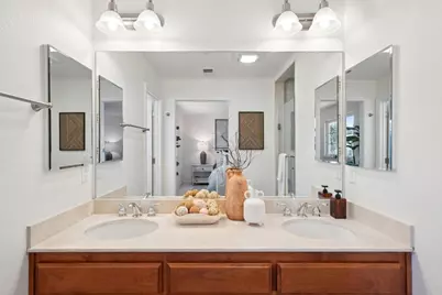 239 Granada Park Cir, Mountain View, CA 94043 - Photo 20