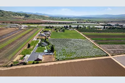 3465 Susie Ln, Gilroy, CA 95020 - Photo 92