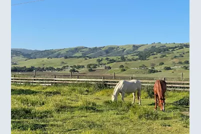 3465 Susie Ln, Gilroy, CA 95020 - Photo 2