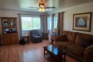 250 Gonzalez Dr, Hollister, CA 95023 - Photo 8