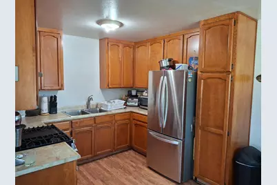 250 Gonzalez Dr, Hollister, CA 95023 - Photo 4