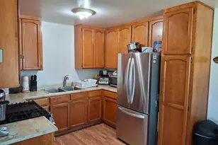 250 Gonzalez Dr, Hollister, CA 95023 - Photo 4