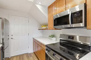 710 Winstead Ct, Sunnyvale, CA 94087 - Photo 12