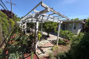 5187 Doyle Rd, San Jose, CA 95129 - Photo 32