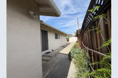 5187 Doyle Rd, San Jose, CA 95129 - Photo 26