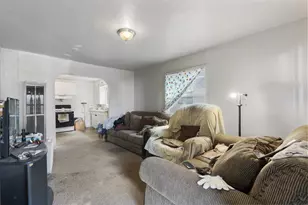 713 Sally St, Hollister, CA 95023 - Photo 6