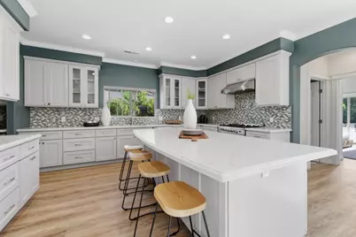 1054 Longfellow Ave, Campbell, CA 95008 - Photo 14