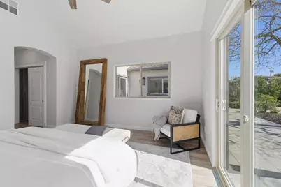 1054 Longfellow Ave, Campbell, CA 95008 - Photo 30