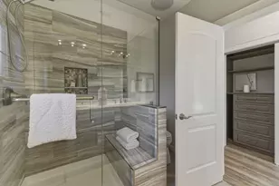 1054 Longfellow Ave, Campbell, CA 95008 - Photo 36