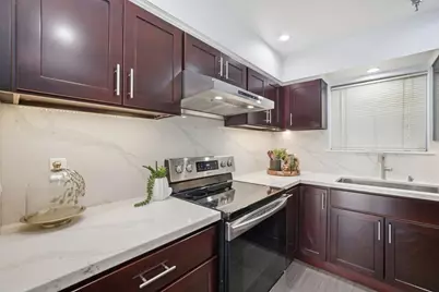 711 S Bayshore Blvd 6, San Mateo, CA 94401 - Photo 12