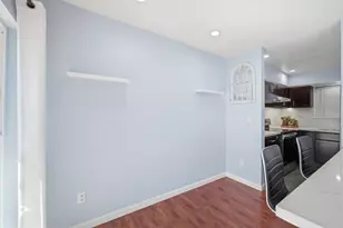 711 S Bayshore Blvd 6, San Mateo, CA 94401 - Photo 8