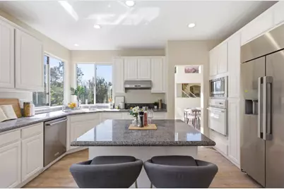 117 Lakewood Cir, San Mateo, CA 94402 - Photo 14