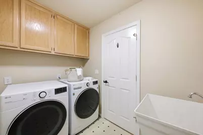 117 Lakewood Cir, San Mateo, CA 94402 - Photo 42