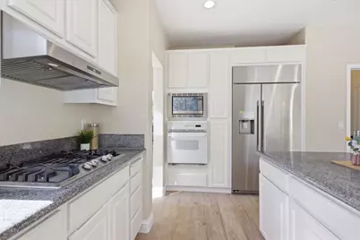 117 Lakewood Cir, San Mateo, CA 94402 - Photo 18