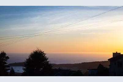 103 Dolphine Ave, El Granada, CA 94018 - Photo 16