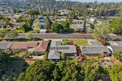 1515 Chula Vista Dr, Belmont, CA 94002 - Photo 32