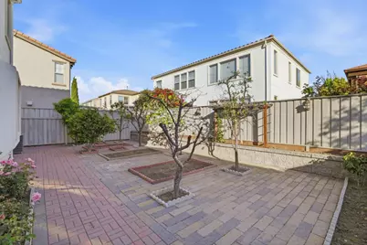 2582 Minuet Dr, San Jose, CA 95131 - Photo 42