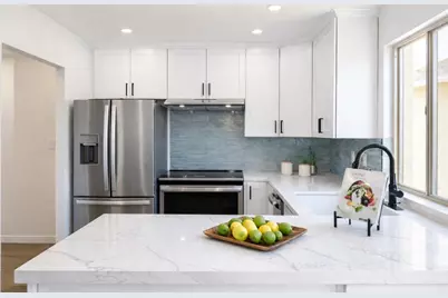 27799 Del Norte Ct, Hayward, CA 94545 - Photo 8