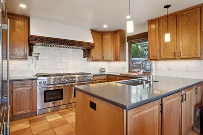 25200 Loma Prieta Ave, Los Gatos, CA 95033 - Photo 10