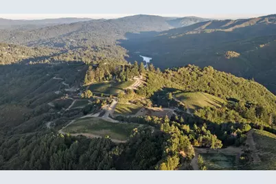 25200 Loma Prieta Ave, Los Gatos, CA 95033 - Photo 22