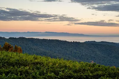 25200 Loma Prieta Ave, Los Gatos, CA 95033 - Photo 20