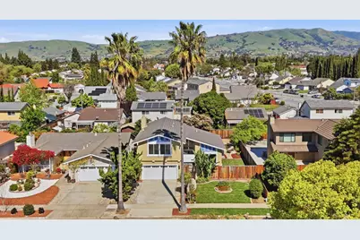 1368 Goldenlake Rd, San Jose, CA 95131 - Photo 46