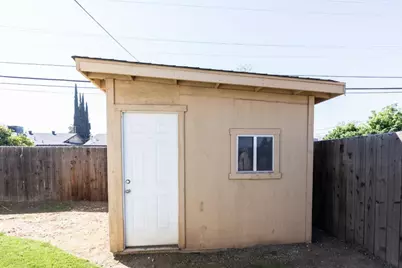 377 W Alluvial Ave, Pinedale, CA 93650 - Photo 54